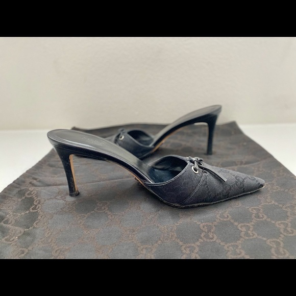 Gucci Shoes - Auth GUCCI GG Monogram Black Pointed Toe Mules, 6B